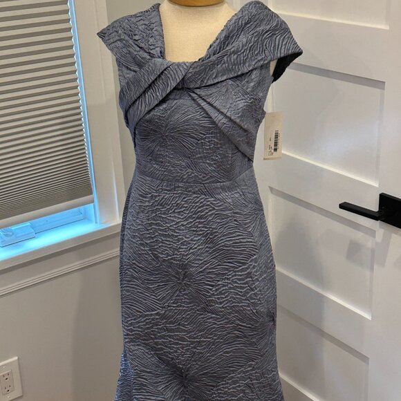 Teri Jon Rickie Freeman Women’s Slate Textured Off Shoulder Gown Size 4 - Picture 3 of 7